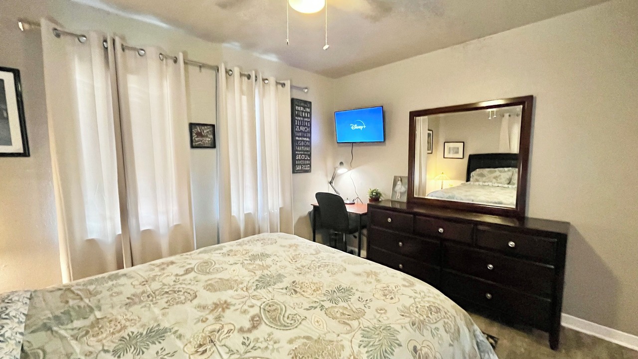 Photo of Bedroom in Kempwood
