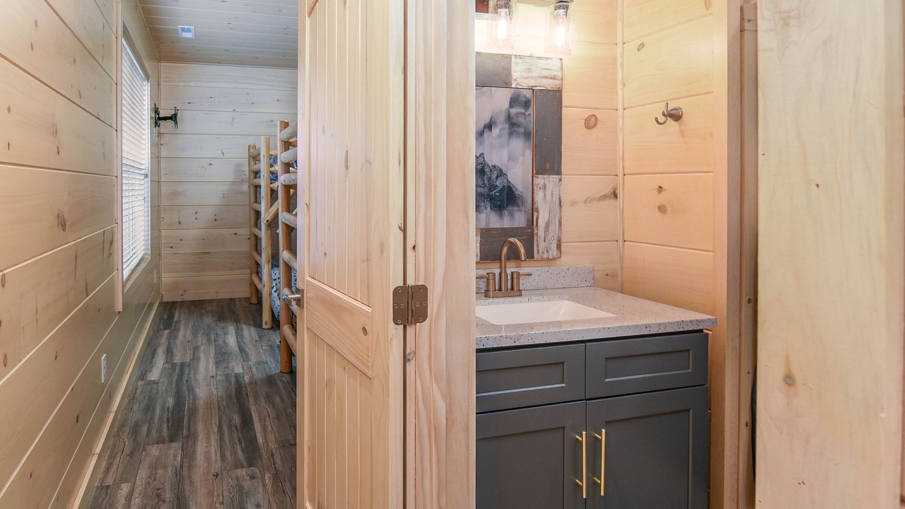Photo of Bathroom in Cottage Gardens