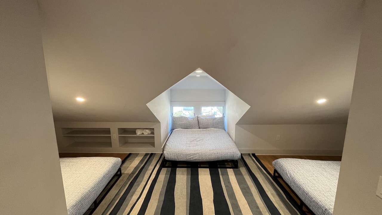 Photo of Bedroom in East Cesar Chavez