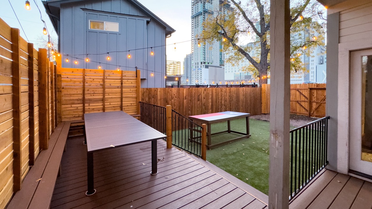 Photo of Outdoor in East Cesar Chavez