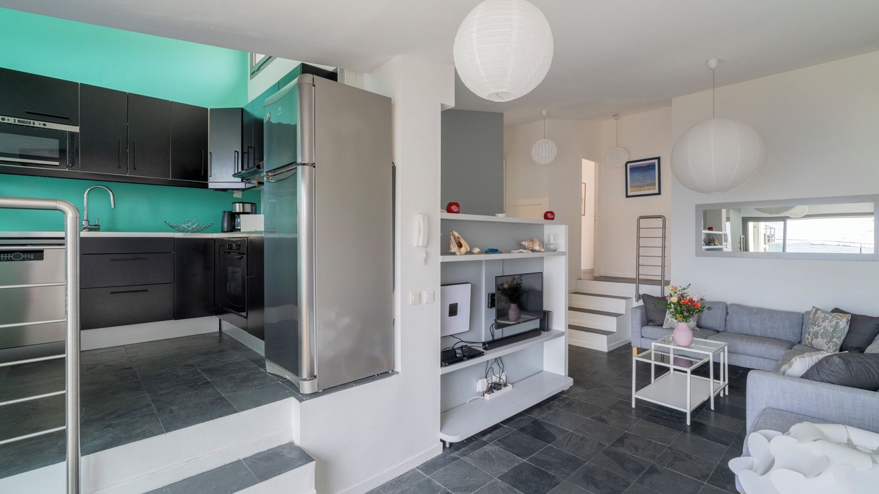 Photo of Livingroom in 8th Arrondissement