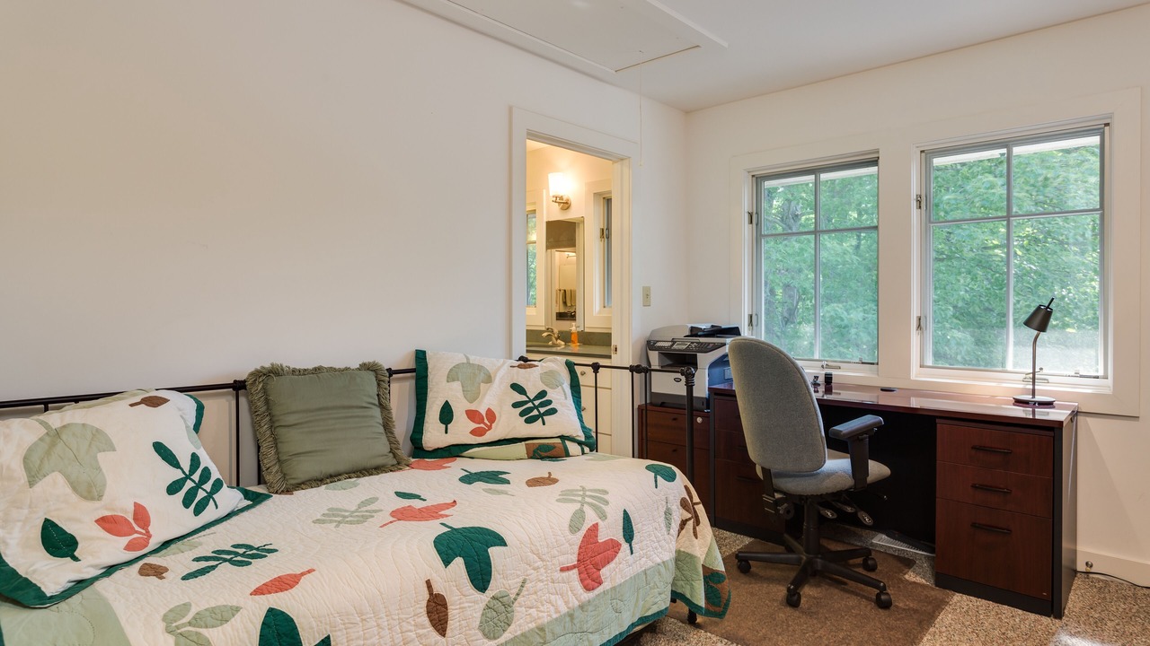 Photo of Bedroom in Batesville
