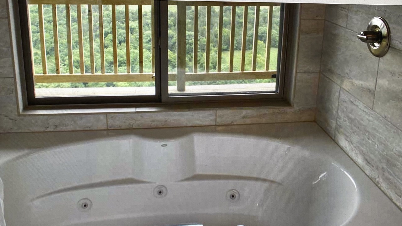 Photo of Bathroom in Eureka Springs