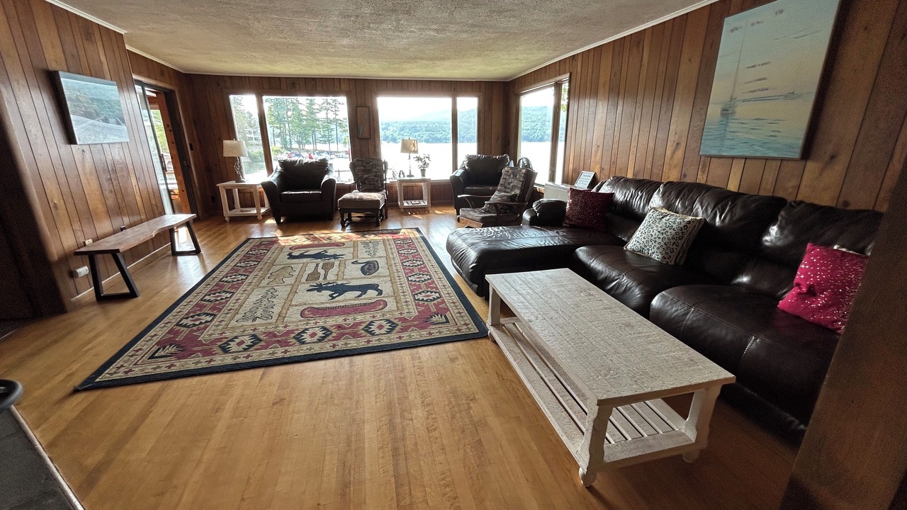 Photo of Livingroom in Lake George