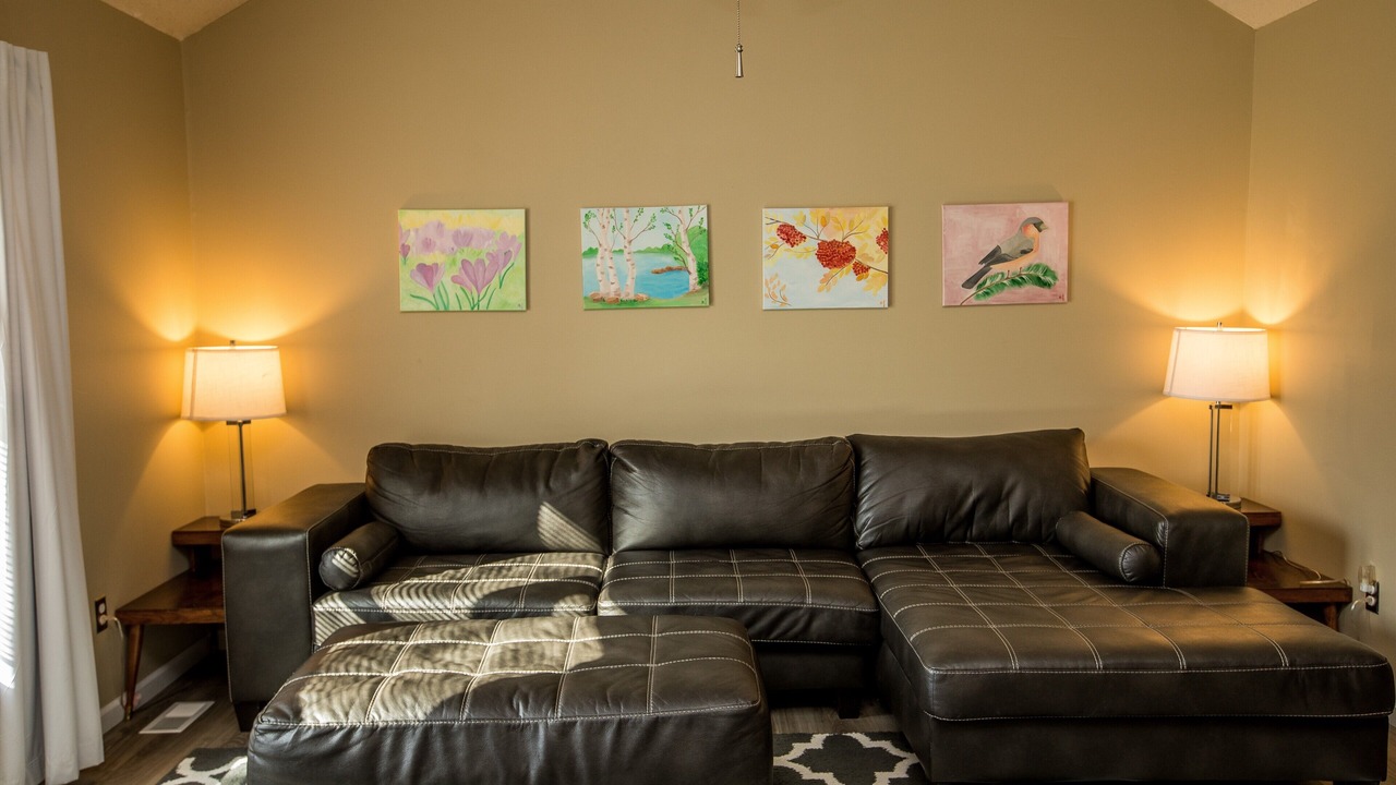Photo of Livingroom in Merriam