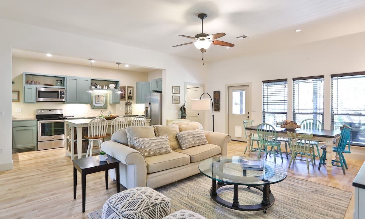 Photo of Livingroom in Kerrville