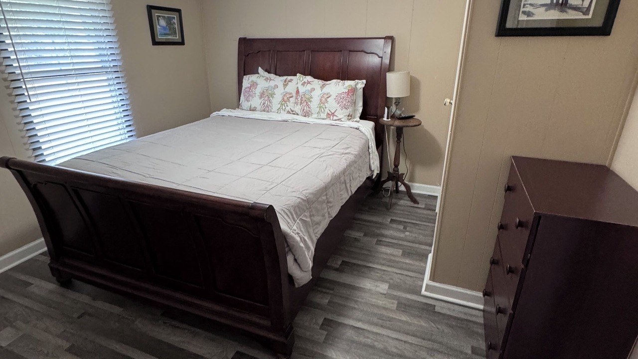 Photo of Others in Cobb