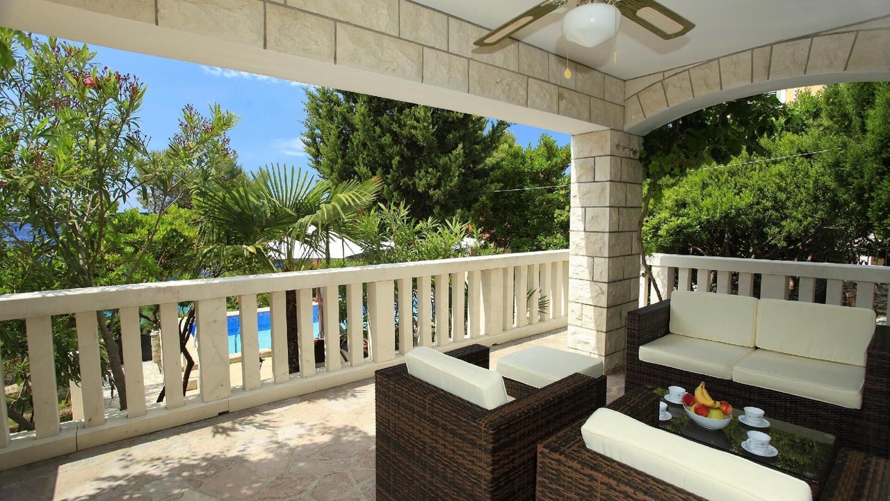 Photo of Patio Balcony in Potirna