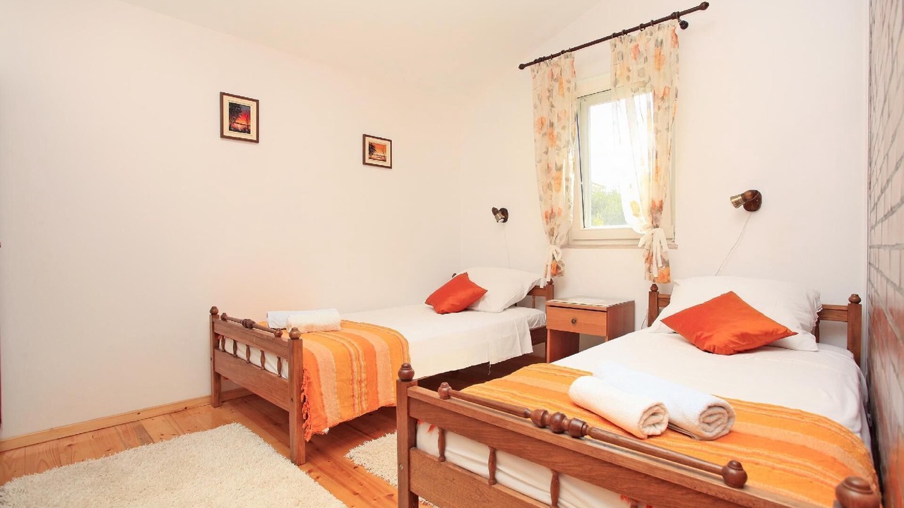 Photo of Bedroom in Potirna