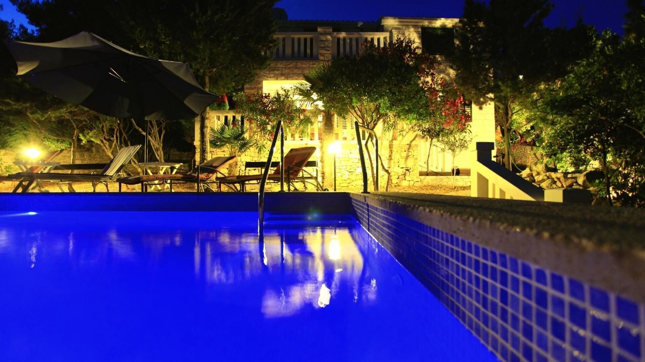Photo of Outdoor in Potirna