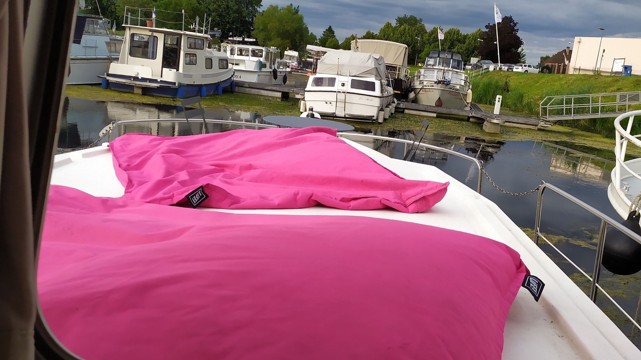 Photo of Others in Saint-Usage