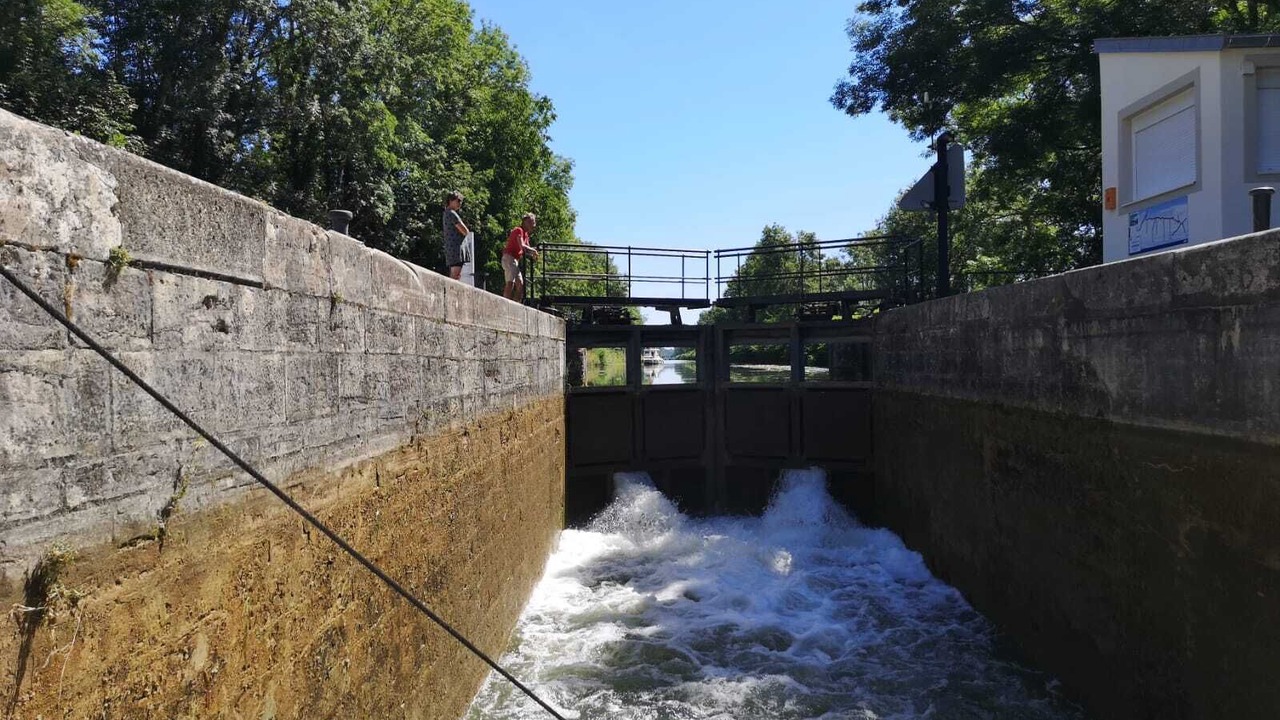 Photo of Others in Saint-Usage
