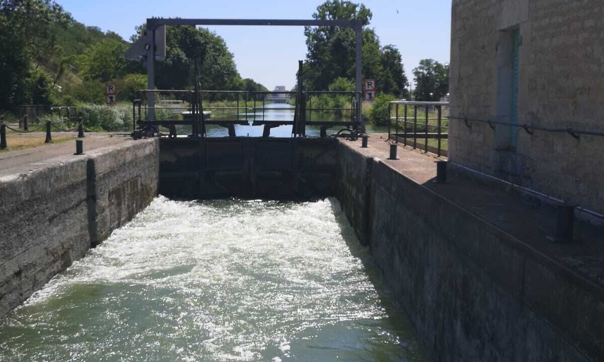 Photo of Others in Saint-Usage