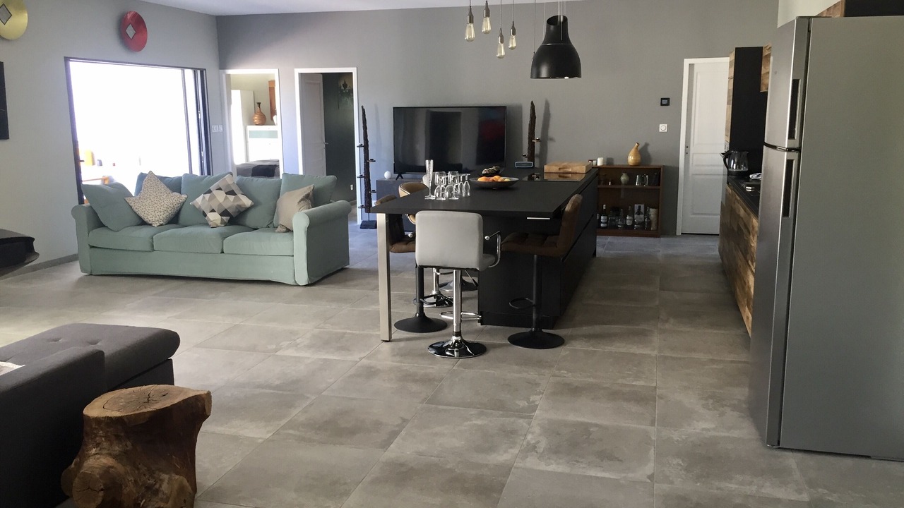 Photo of Livingroom in Saint Alban Auriolles