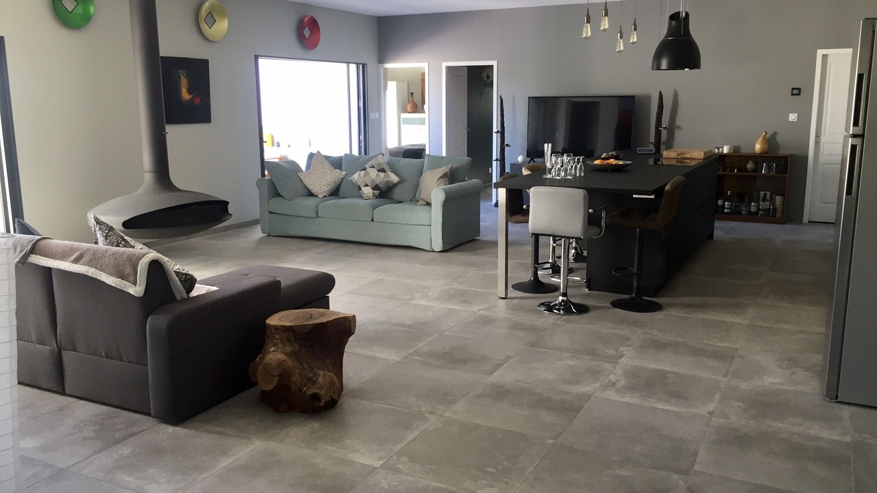 Photo of Livingroom in Saint Alban Auriolles
