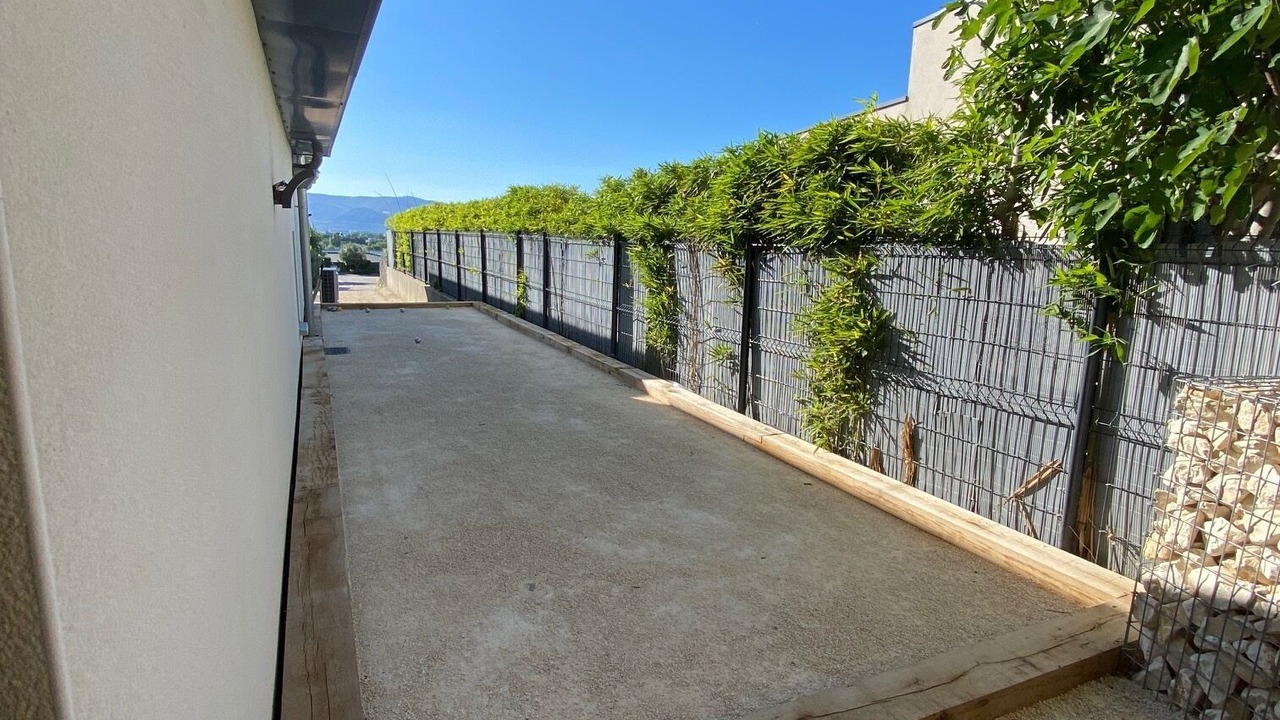 Photo of Outdoor in Montelimar