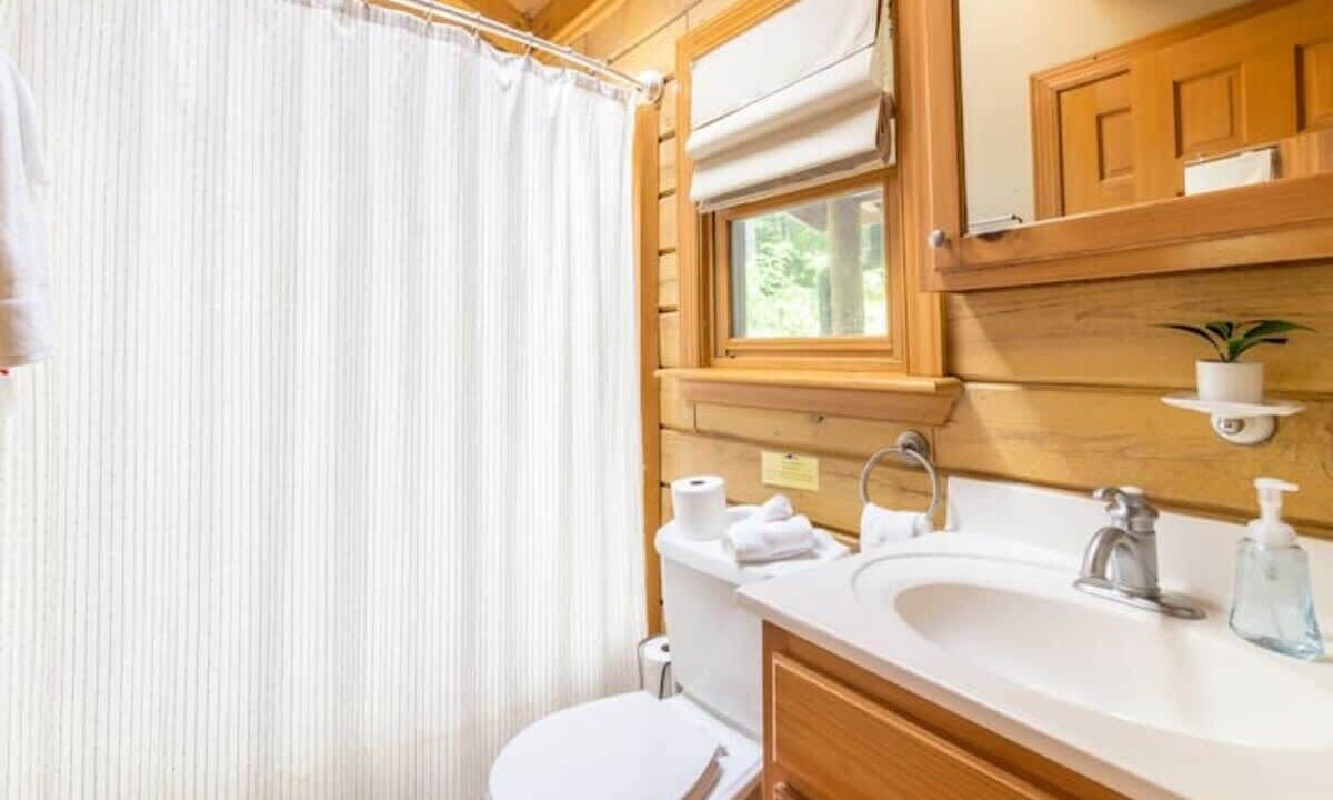 Photo of Bathroom in Wildwood