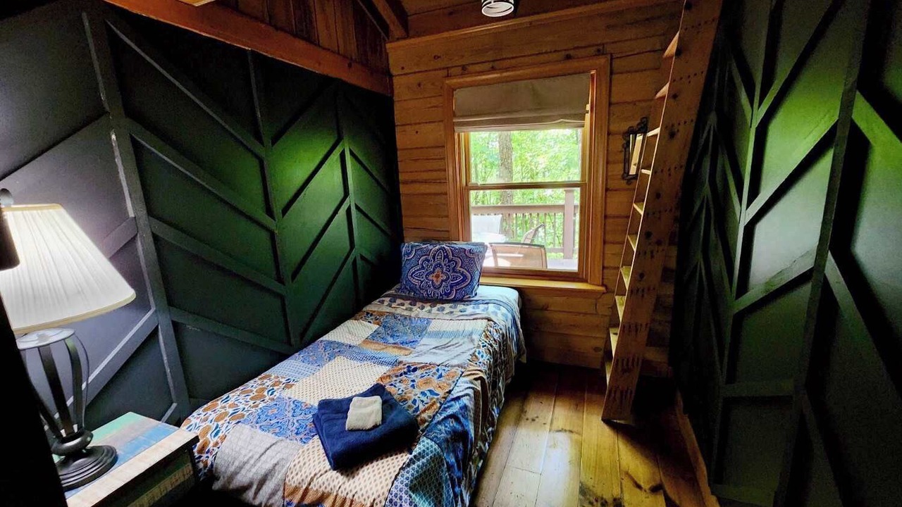 Photo of Bedroom in Wildwood