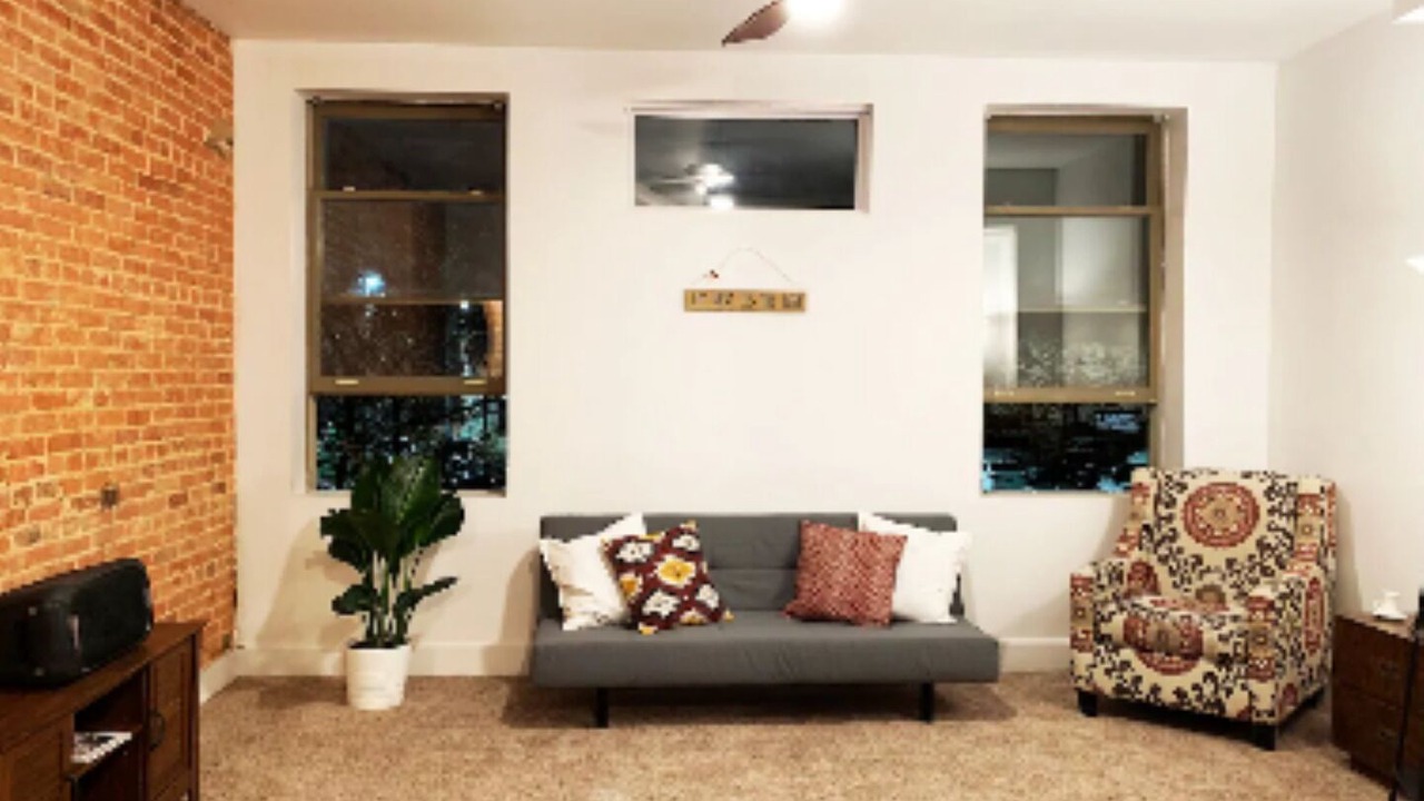 Photo of Livingroom in Downtown Baltimore