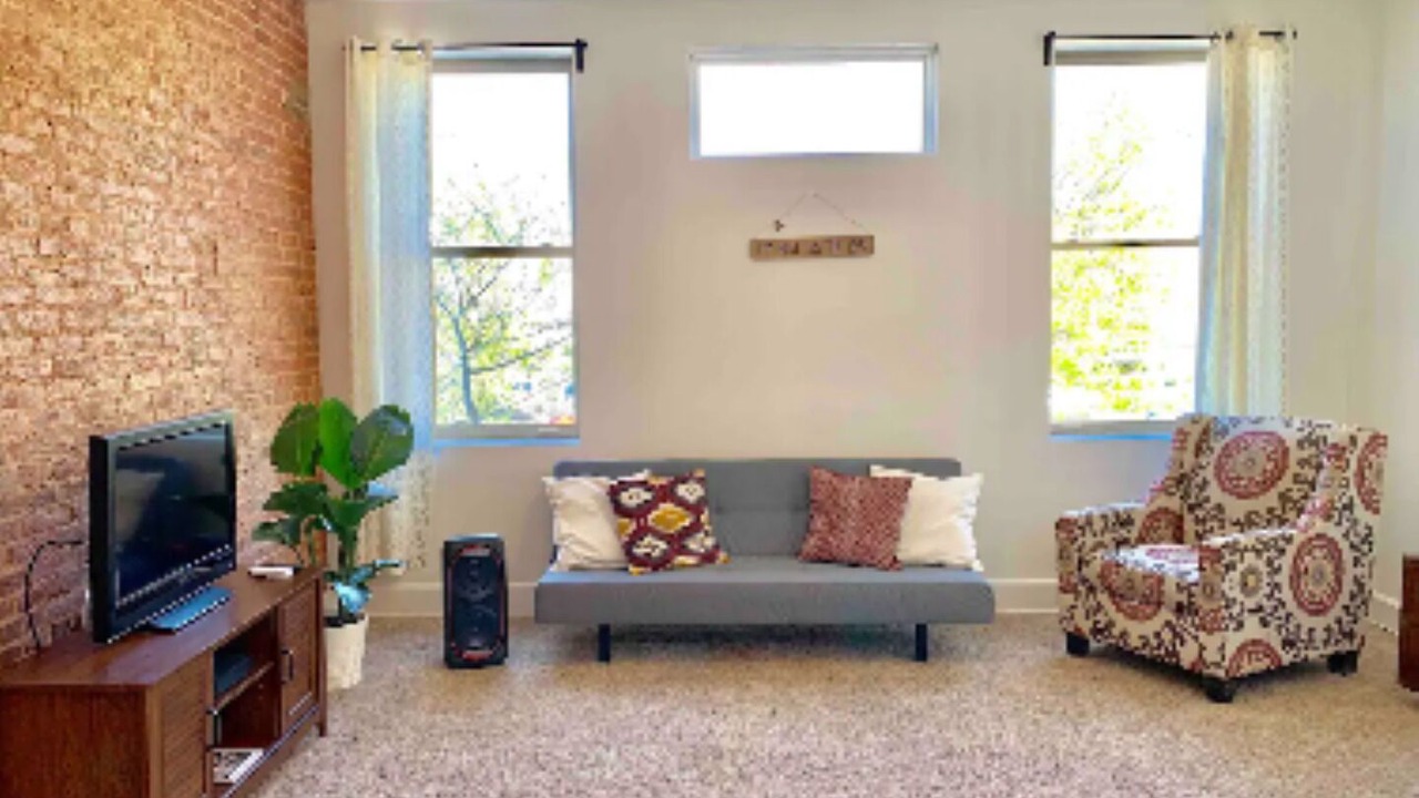 Photo of Livingroom in Downtown Baltimore