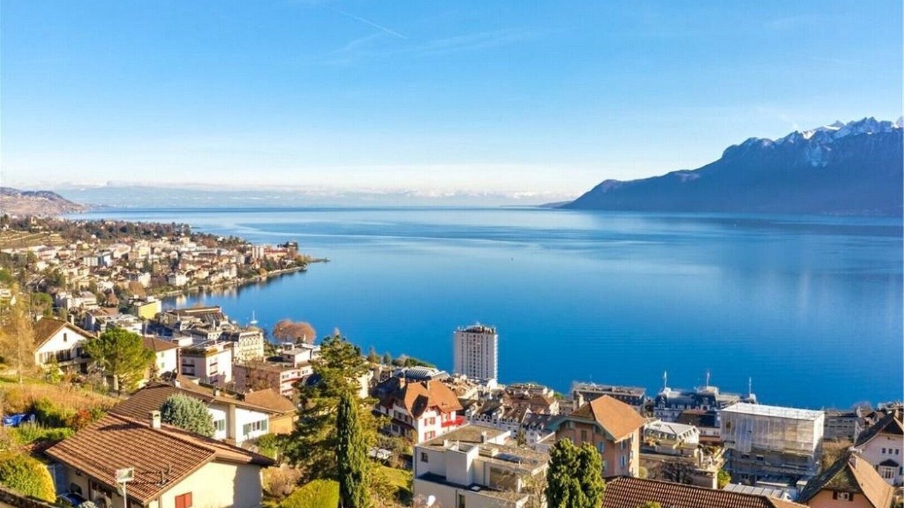 Photo of Others in Montreux