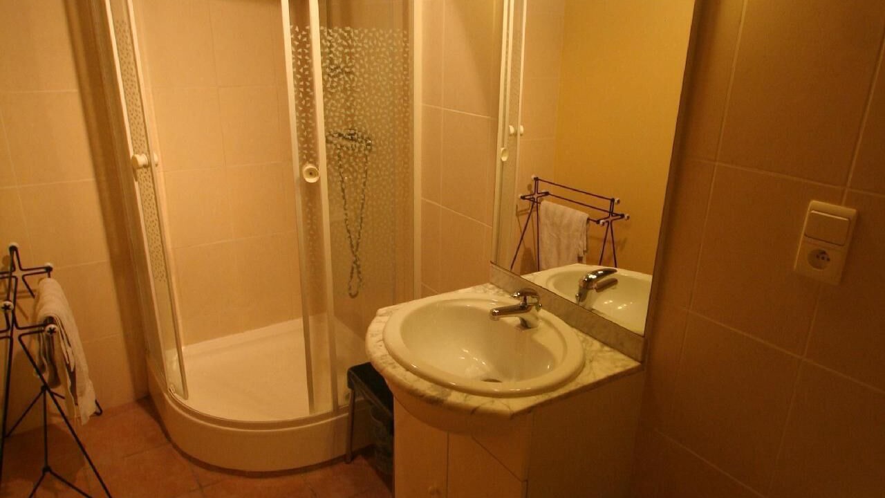 Photo of Bathroom in Le Tech