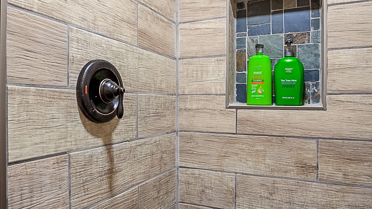 Photo of Bathroom in Brookeland