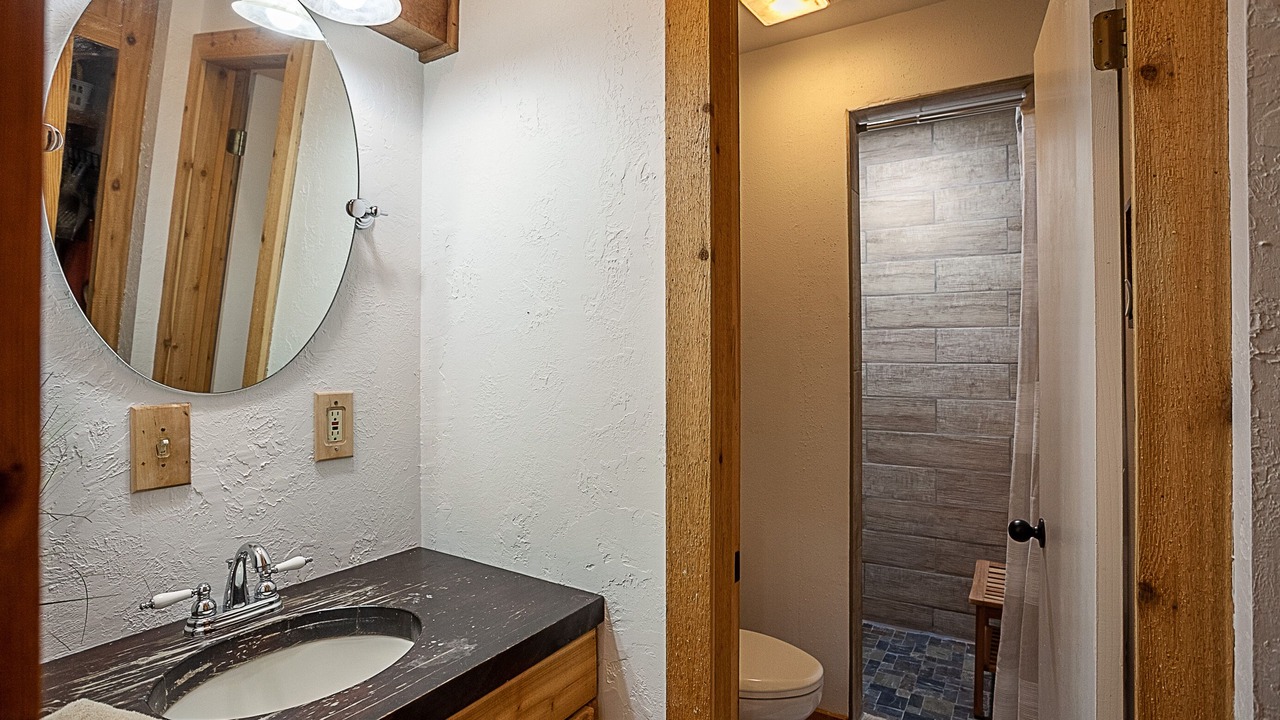 Photo of Bathroom in Brookeland