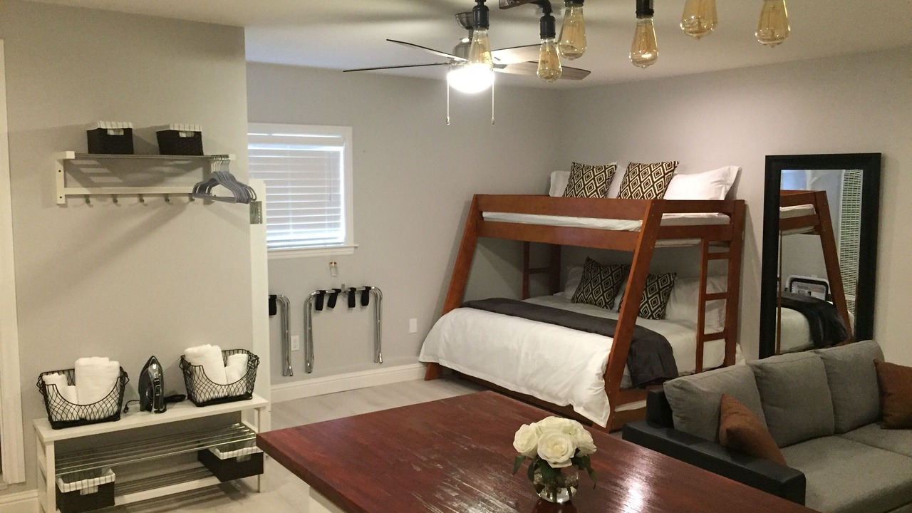 Photo of Bedroom in Centerville