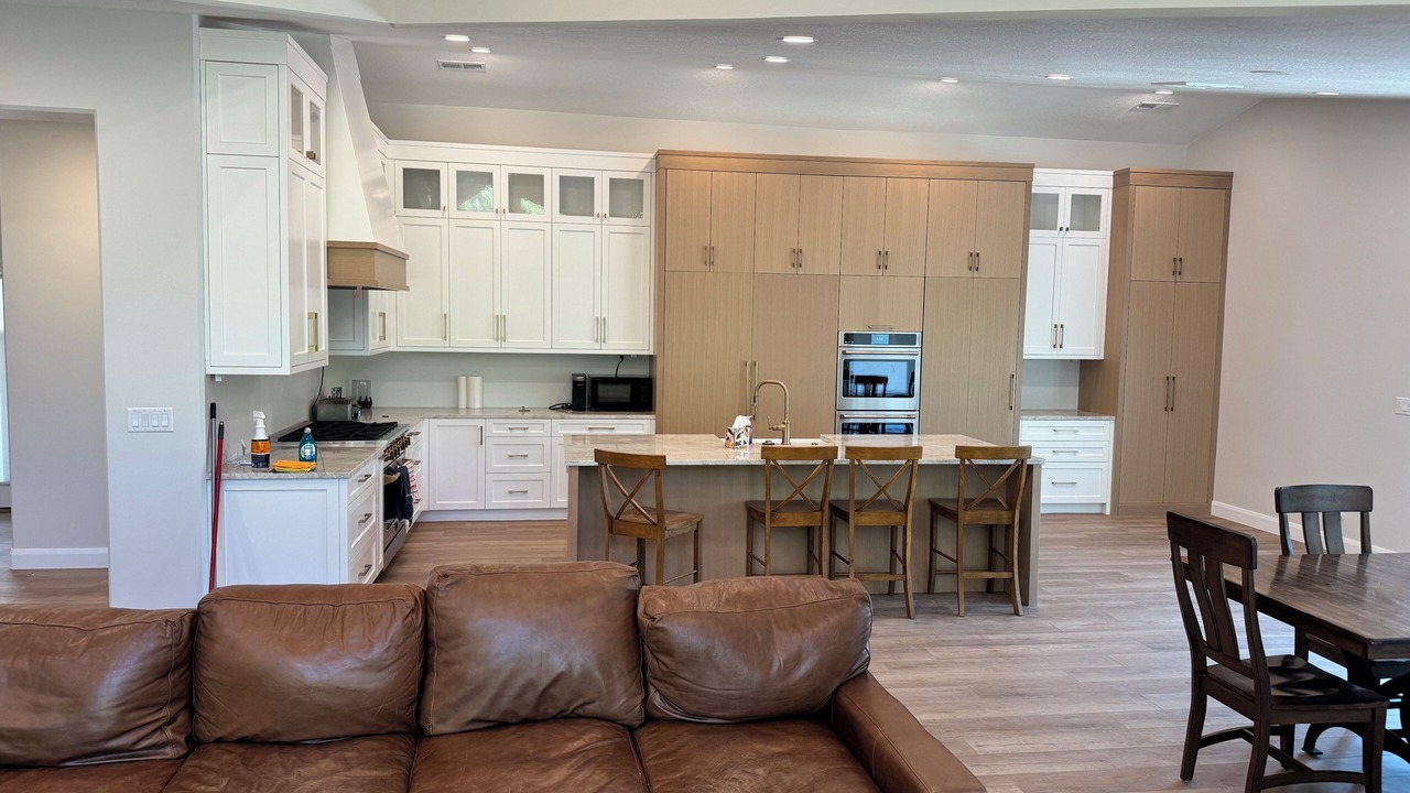 Photo of Livingroom in Avon