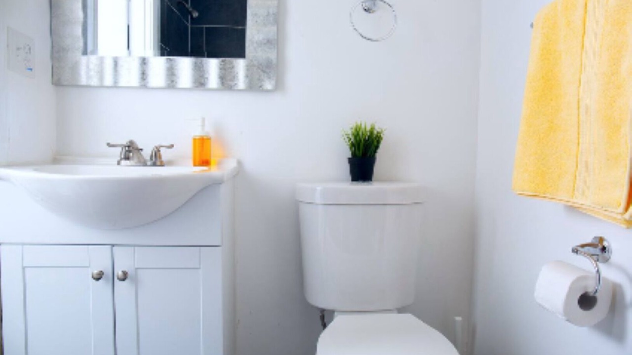 Photo of Bathroom in Downtown Baltimore