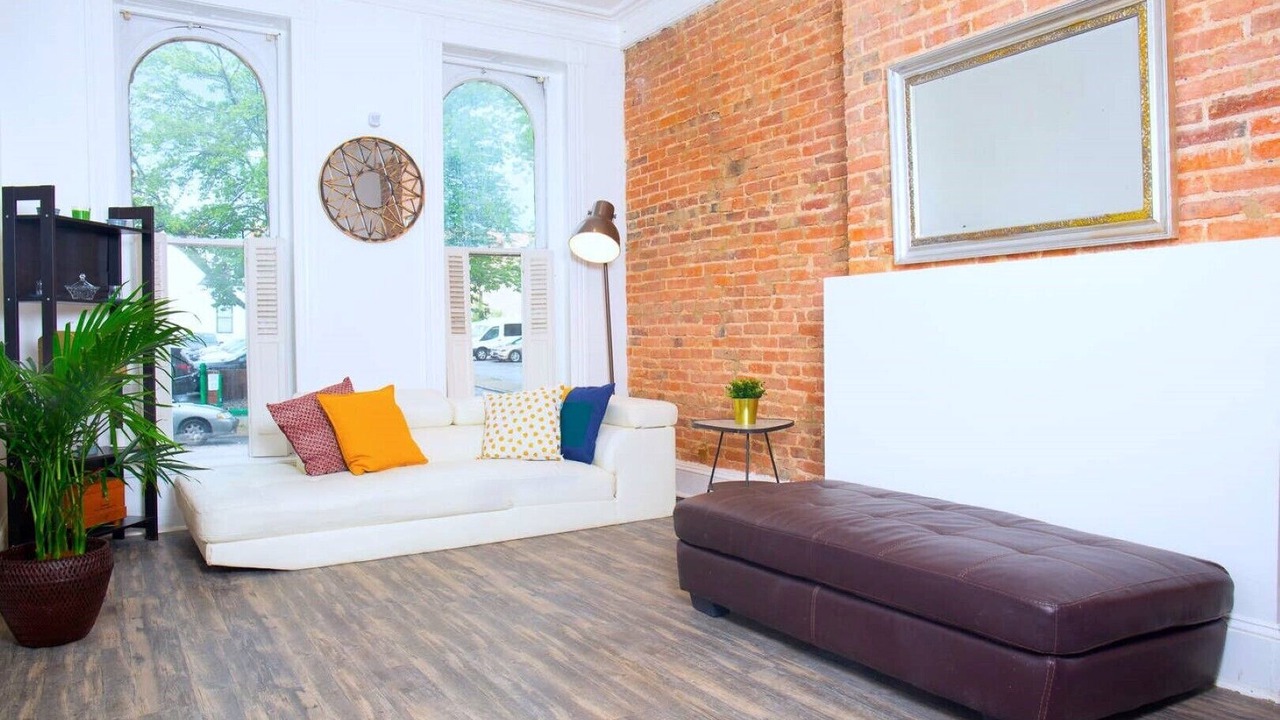 Photo of Livingroom in Downtown Baltimore