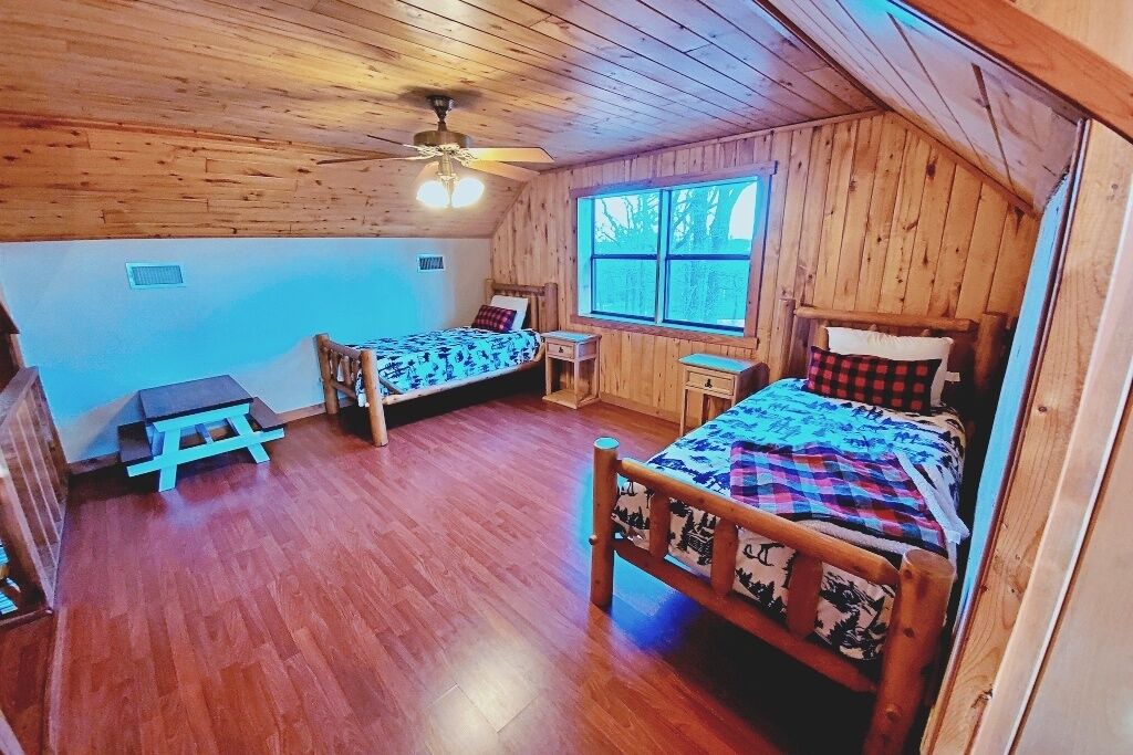 Photo of Bedroom in Sulphur
