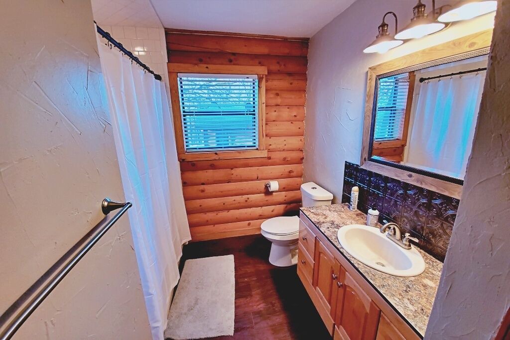 Photo of Bathroom in Sulphur