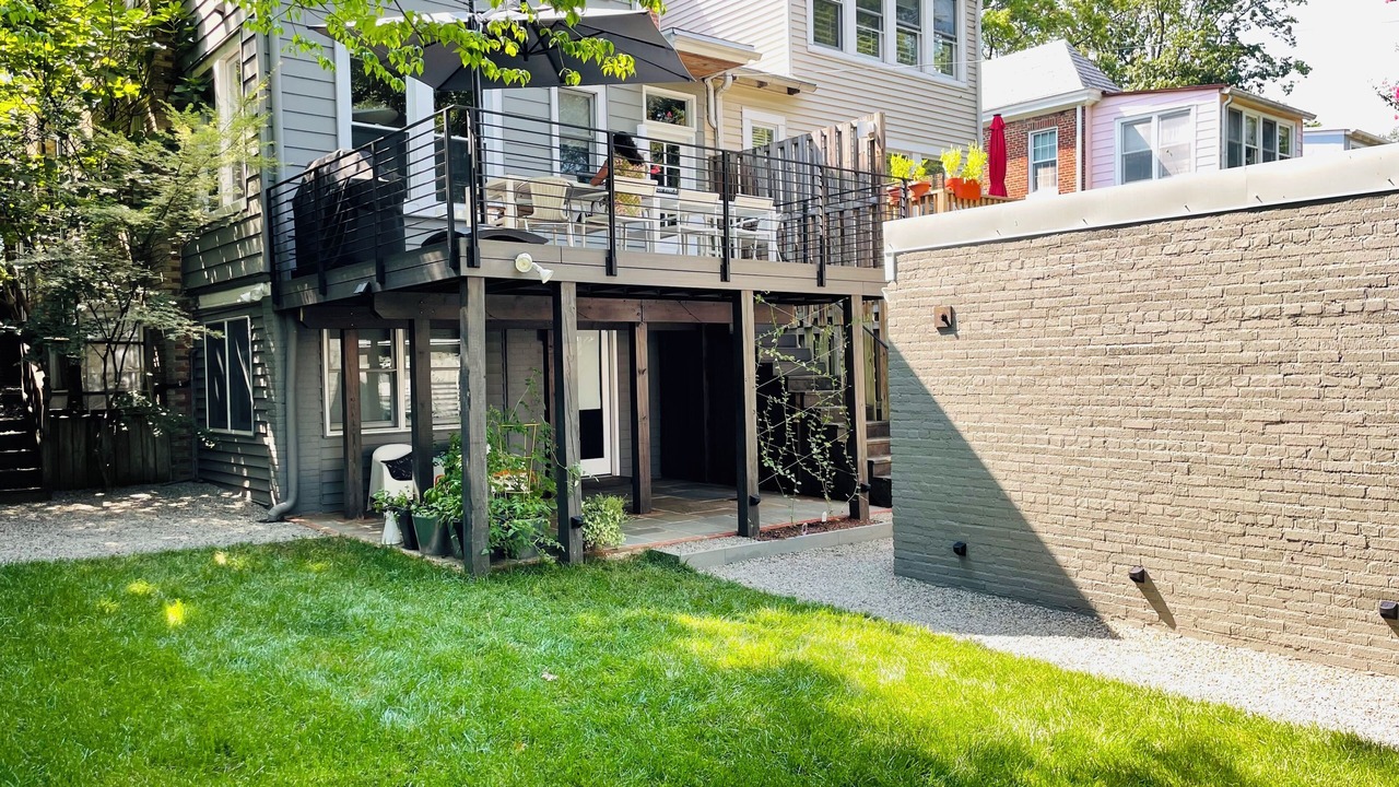 Photo of Outdoor in North Cleveland Park