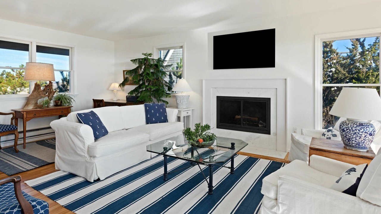 Photo of Livingroom in Water Mill