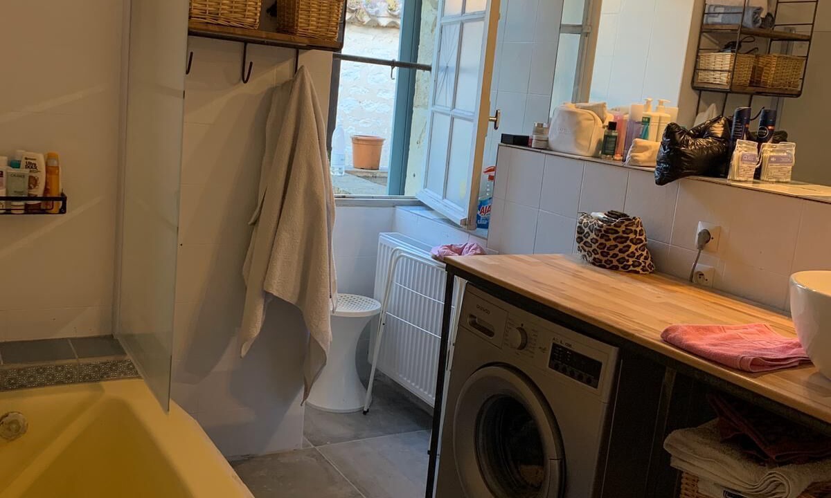 Photo of Bathroom in Lascabanes