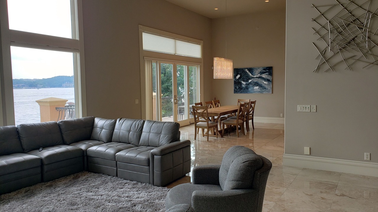 Photo of Livingroom in Osage Beach
