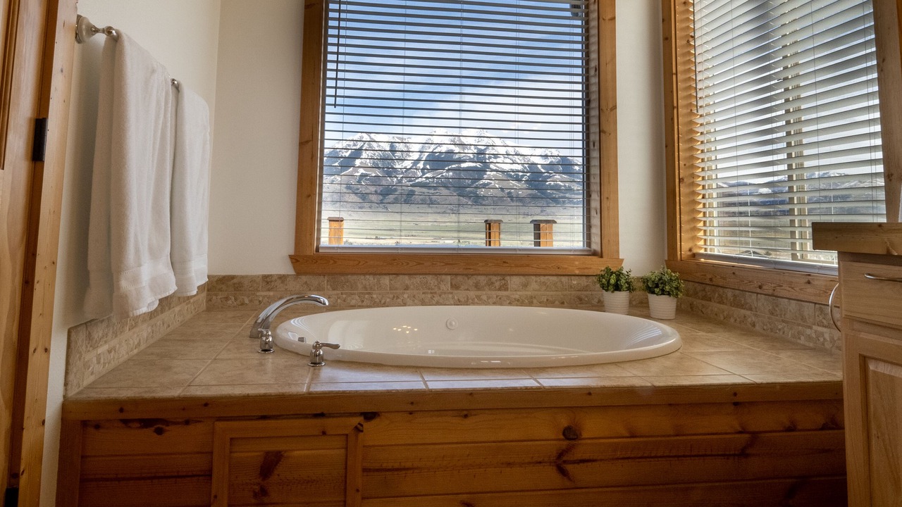 Photo of Bathroom in Emigrant