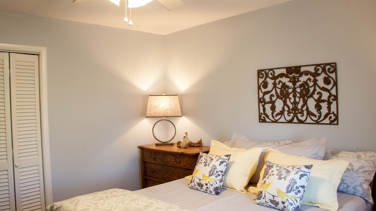 Photo of Bedroom in Batesville