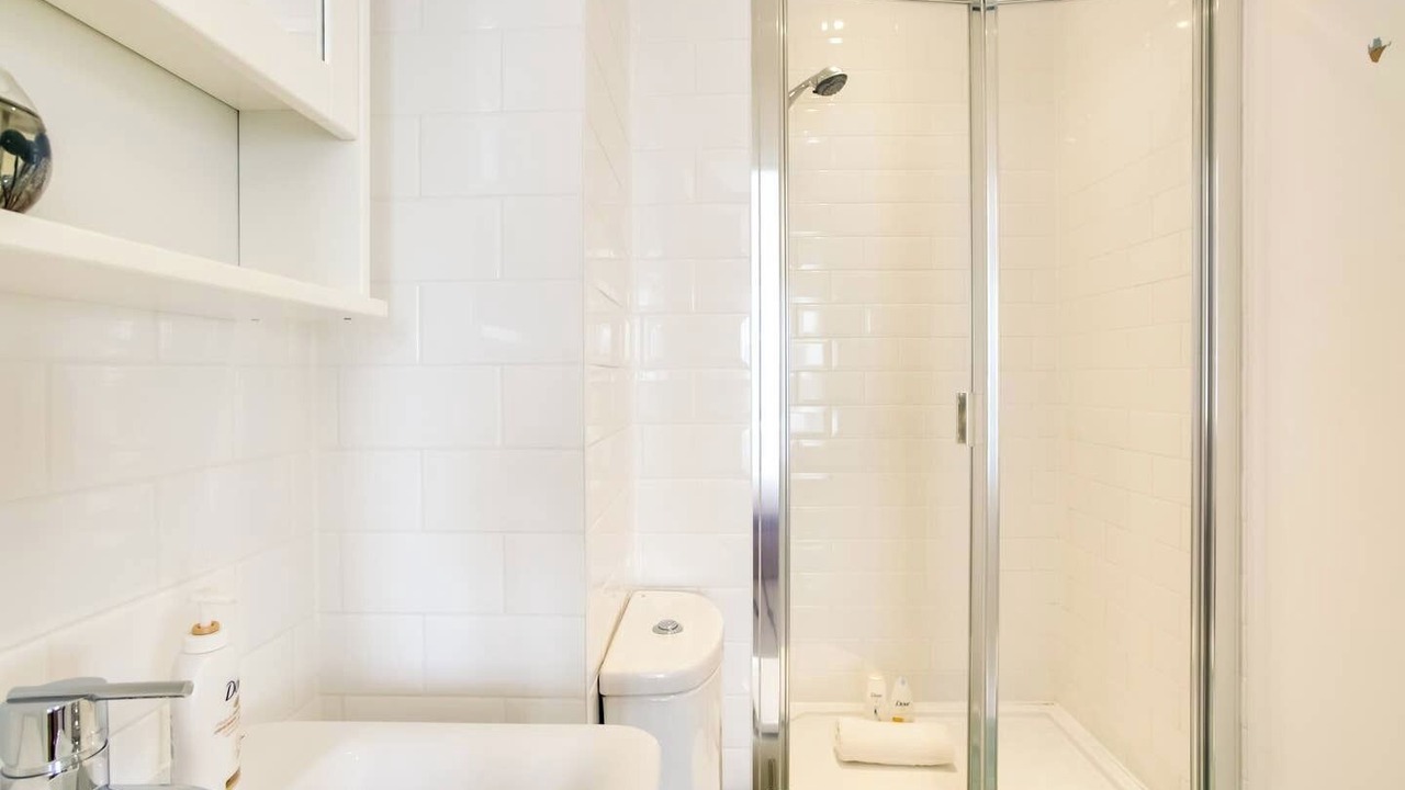 Photo of Bathroom in Peninsula