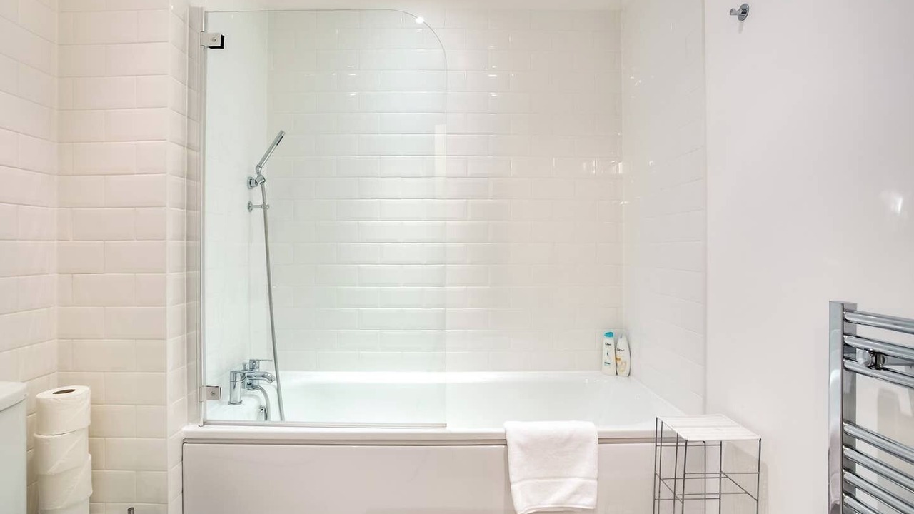 Photo of Bathroom in Peninsula