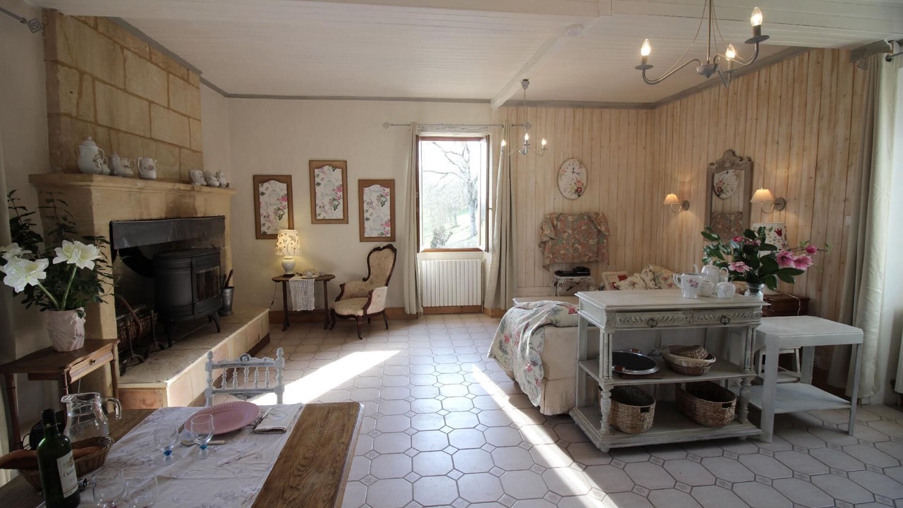 Photo of Others in Lanquais