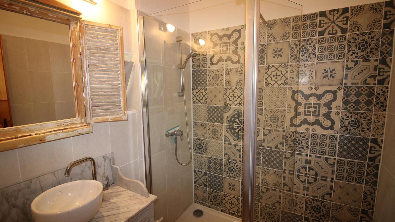 Photo of Bathroom in Lanquais