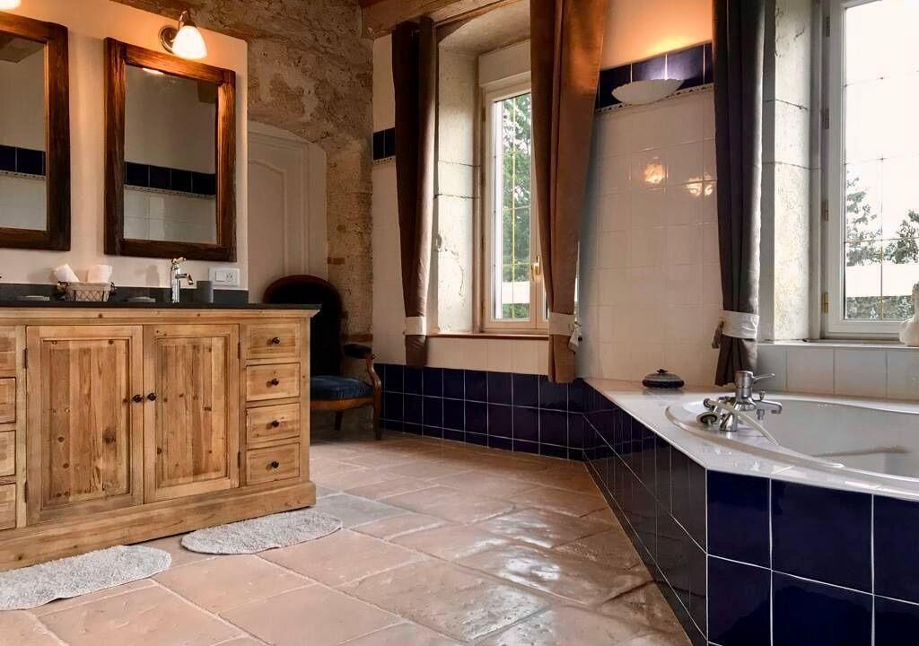 Photo of Bathroom in Les Avenieres