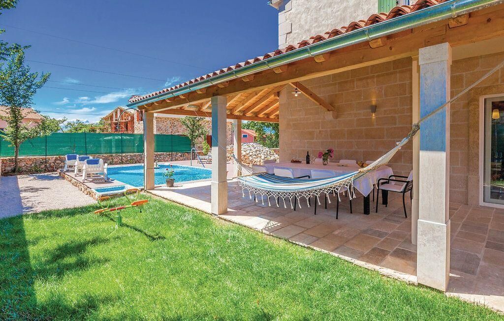 Photo of Outdoor in Rasopasno