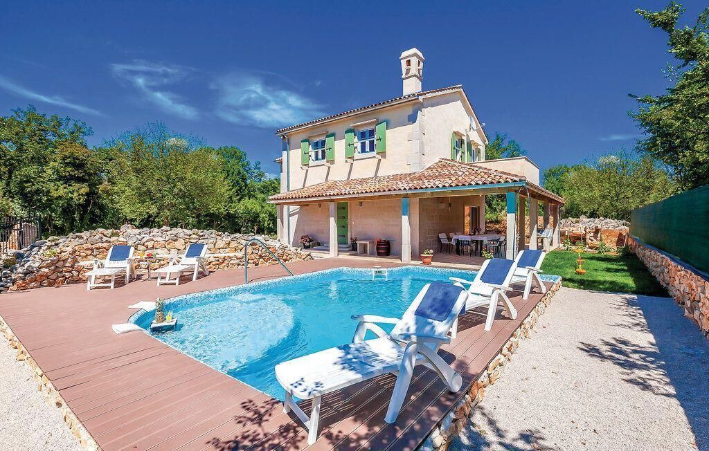 Photo of Others in Rasopasno