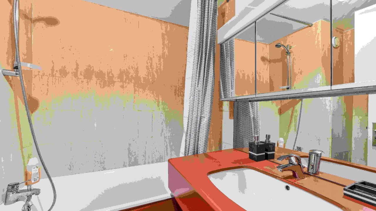 Photo of Bathroom in Porte-Dauphine