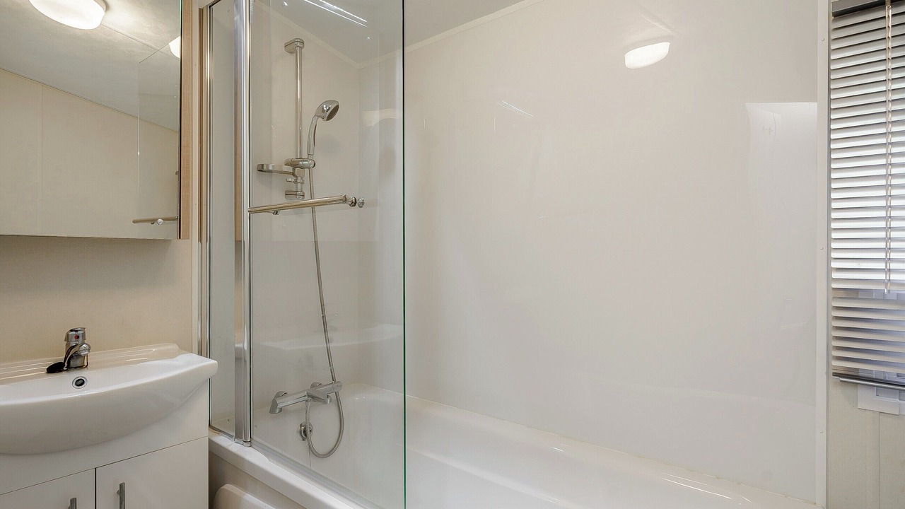 Photo of Bathroom in Alloa