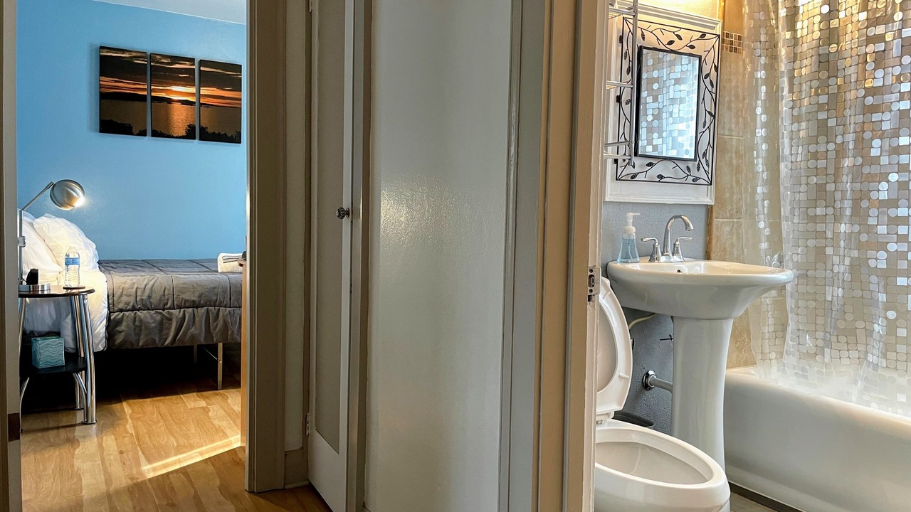 Photo of Bathroom in Waukegan